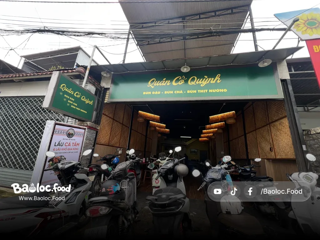 Mặt tiền quán cô Quỳnh Bảo Lộc